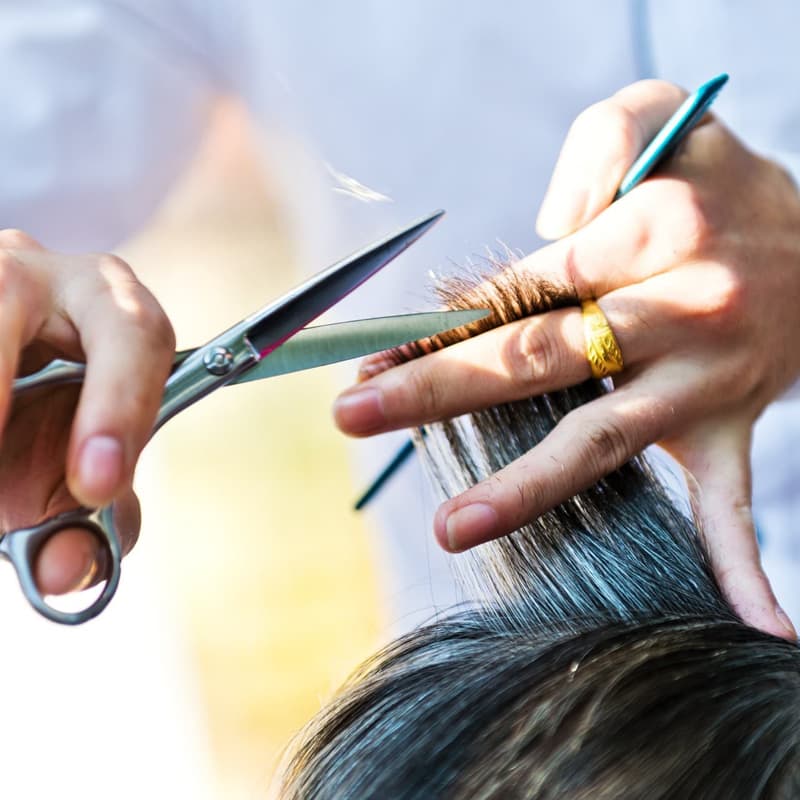 Servicios de nuestra peluquería unisex en Sarria